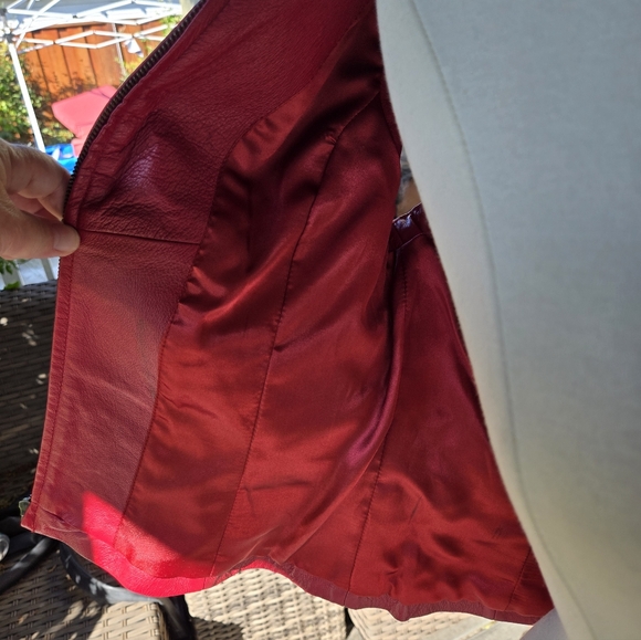 Mark Alan Genuine Red Leather Zip Front Vest – Size Medium - Picture 6 of 8